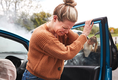 patient needing auto accident injury treatments in Sacramento with auto accident chiropractic